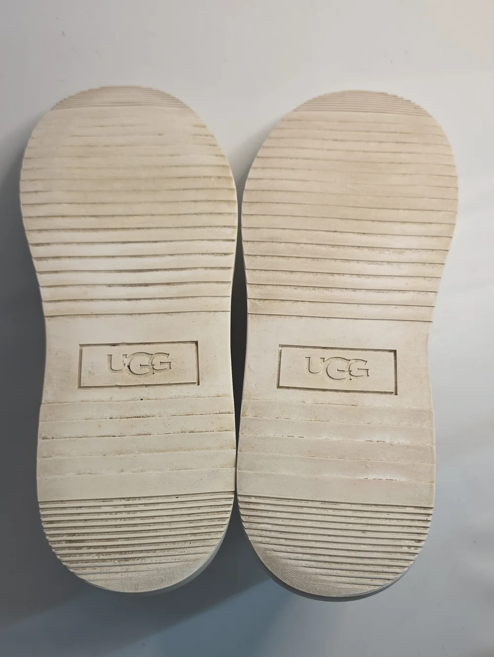 UGG ALAMEDA SAMMY IN SEA SALT KNIT-UPPER SLIP-ON LOAFERS LADIES 8.5 VGUC 1136841